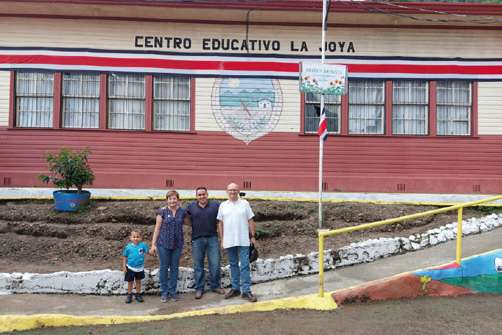 Escuela La Joya, Rosario de Desamparados (Costa Rica)