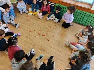 Aprenentatge cooperatiu i desenvolupament del llenguatge a l’educació infantil
