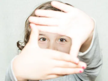 Entre posibilidades y precauciones: una educación con inteligencia (artificial y humana)